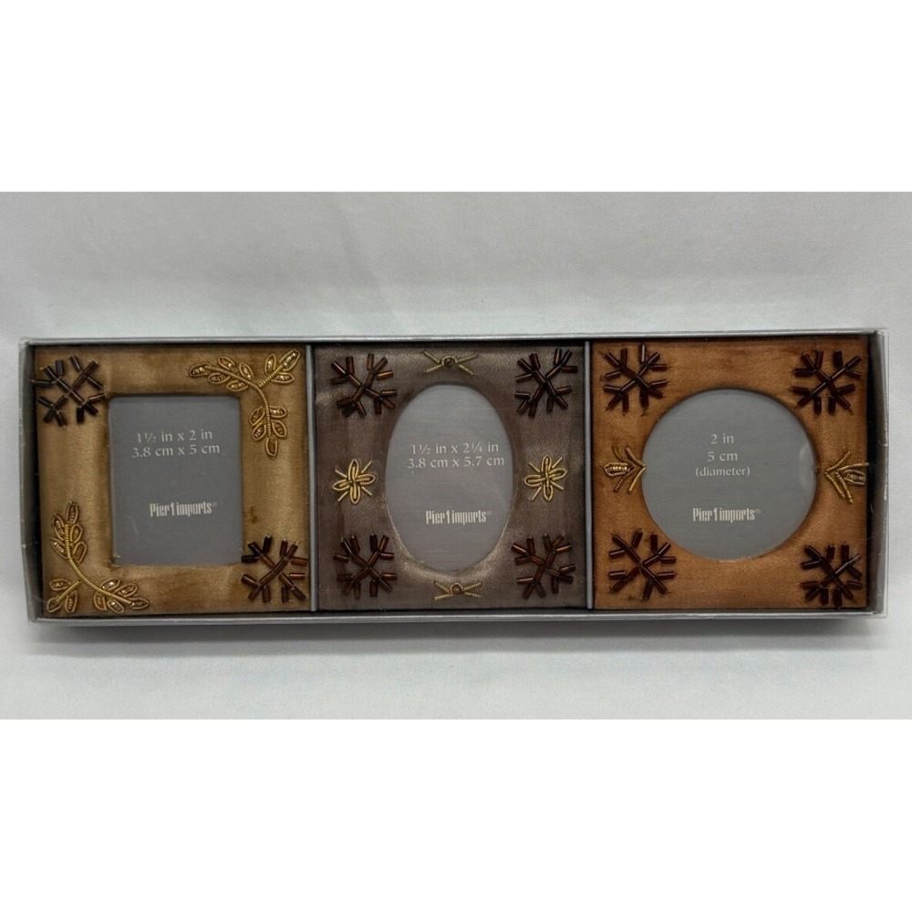 Pier 1 Imports Fabric W/Bead Snowflakes 1.5" X 2" Mini Photo Frames Set Of 3 New